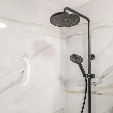 Apartament Bright And Modern By Rems