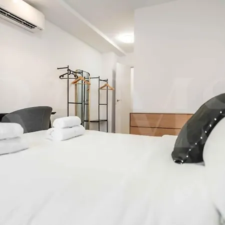 Bright And Modern By Rems Apartament *
